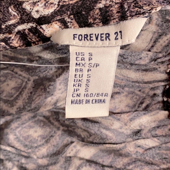 Forever 21 Tie back Halter Top - Picture 6 of 6